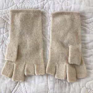MICHAEL Michael Kors Accessories - Michael Kors Fingerless Gloves w MK Gold Buttons MICHAEL Michael Kors Accessories - Michael Kors Fingerless Gloves w MK Gold Buttons